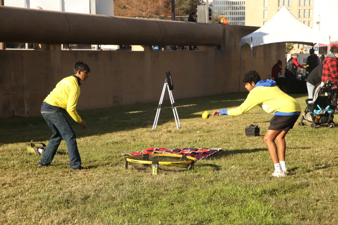 Kids-Playing-Turkey-Trot-Dallas