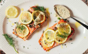 Baked Salmon with Lemon & Dill